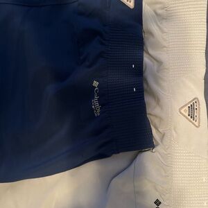 Columbia brand shorts women’s size large